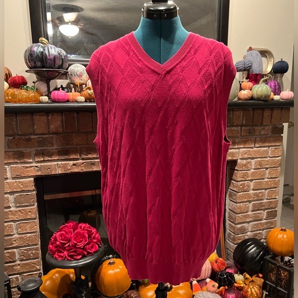 Vintage sleeveless knit sweater. - Picture 1 of 4
